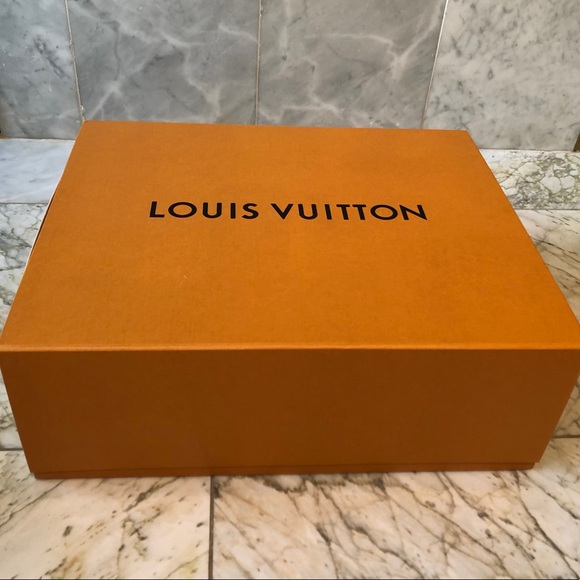 SOLD🧡Louis Vuitton XL Magnetic Gift Box Empty🧡 - Picture 6 of 12